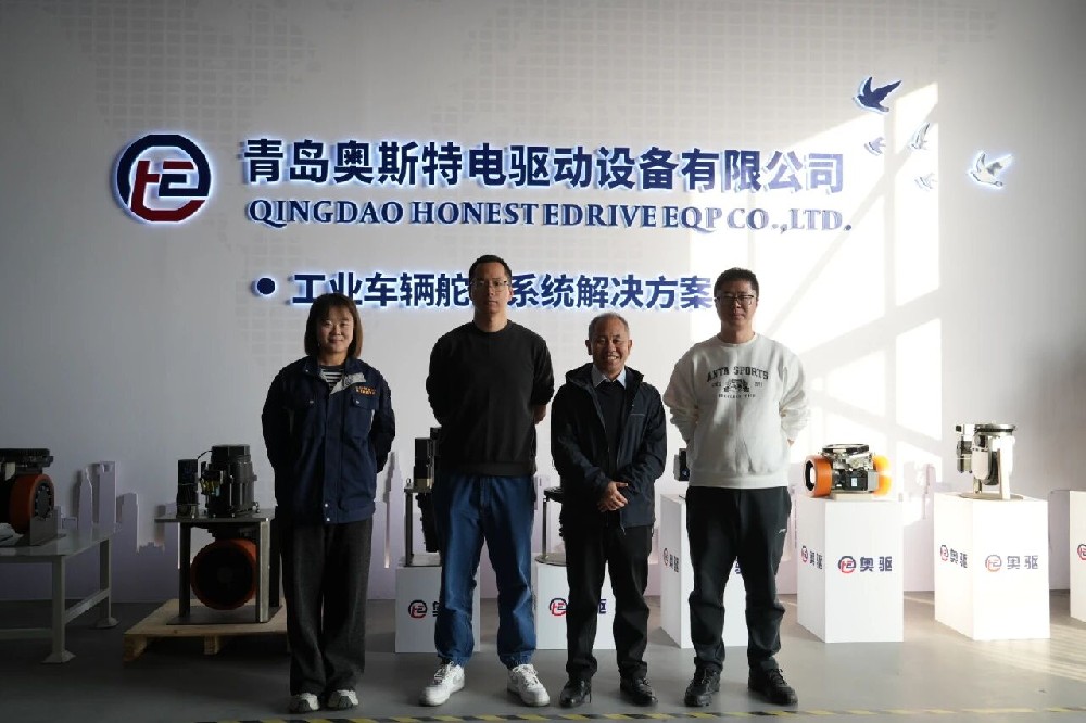 凭技术赢信任|奥斯特驱动欢迎 KUKA机器人领导莅临考察指导